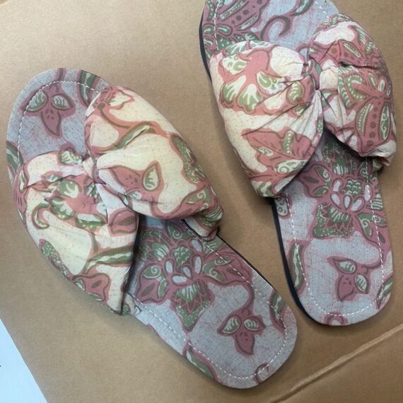 Sandal Batik Wanita