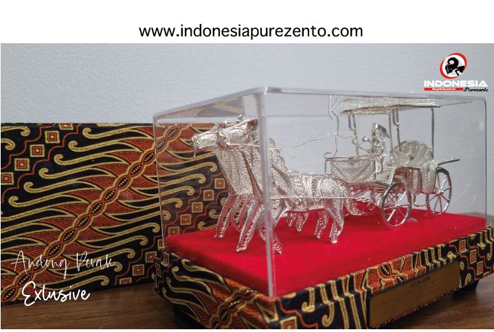 Miniatur Andong Perak