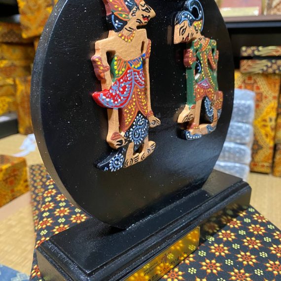 Wayang Vandel Kayu