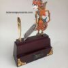 Wayang Pen Holder Kayu Karakter