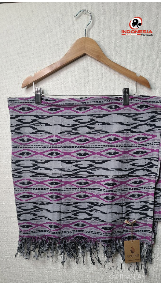 Syal Batik Kalimantan