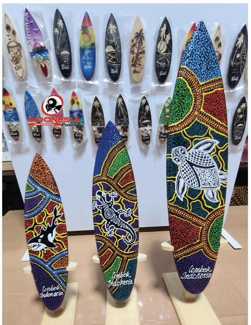 Hiasan Meja Slancar Lombok (40cm) - Image 4